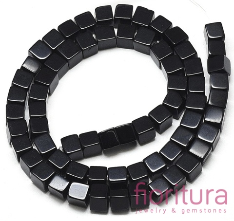 KAMIEŃ NATURALNY ONYKS KOSTKA NIEREGULARNA 6-6,5x6-5,5x6-6,5MM