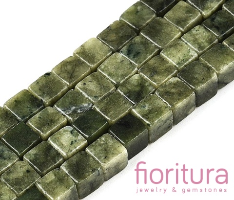 KAMIEŃ NATURALNY  JADEIT TAJWAŃSKI KOSTKA NIEREGULARNA 6-6,5x6-5,5x6-6,5MM