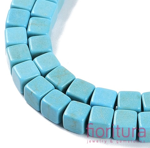KAMIEŃ SYNTETYCZNY BARWIONY TURKUS KOSTKA NIEREGULARNA 4,5x4,5x4,5MM