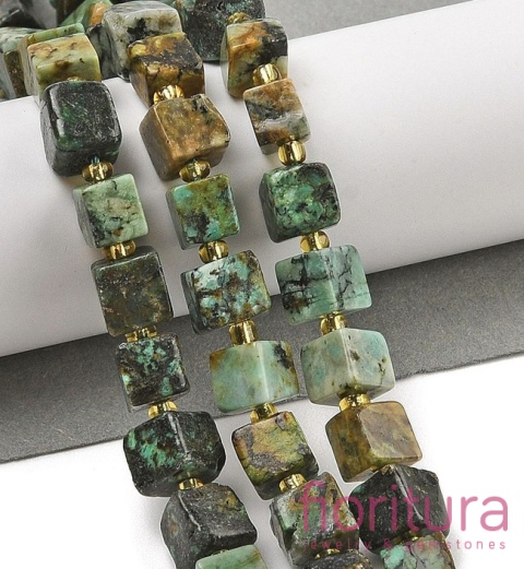 KAMIEŃ NATURALNY TURKUS KOSTKA NIEREGULARNA 6-7,5x6-7,5x6-7,5MM